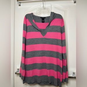 New York & Company Size Medium Sweater
